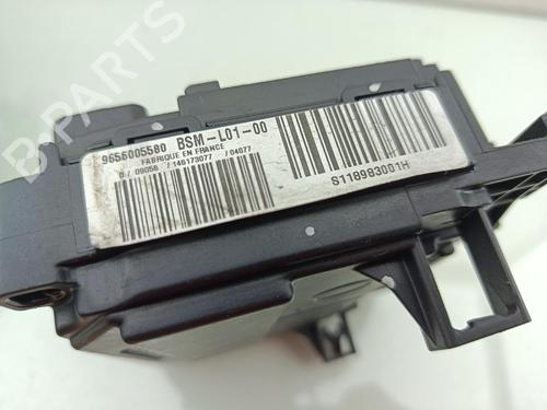 Used Fuse box Fuse box PEUGEOT 407 (6D_) 1.6 HDi 110 (6D9HZC, 6D9HYC) (109 hp) 39696312 39696312