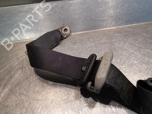 Venstre bak beltestrammer TOYOTA COROLLA Verso (_E12_) 2.0 D-4D (CDE120_, CDE120R) | BP21215494C89 