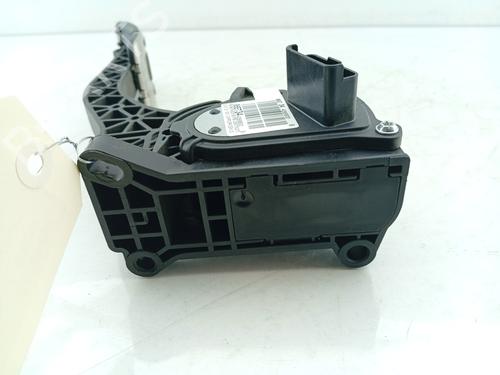 Used Pedal Pedal 32267643 32267643