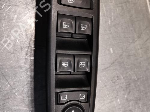 Left front window switch RENAULT MEGANE III Hatchback (BZ0/1_, B3_) 1.5 dCi (BZ09, BZ0D, BZ1W, BZ29, BZ14) | BP21215625I27 