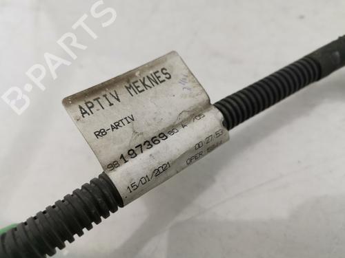 Used Wiring harness Wiring harness 32337698 32337698