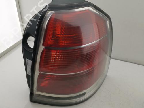 Used Right taillight OPEL ZAFIRA / ZAFIRA FAMILY B (A05) 1.9 CDTI (M75) (150 hp) 31625537