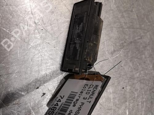 Used Licence plate light Licence plate light RENAULT CLIO III (BR0/1, CR0/1) 1.2 16V (BR02, BR0J, BR11, CR02, CR0J, CR11) (75 hp) 21215147 21215147