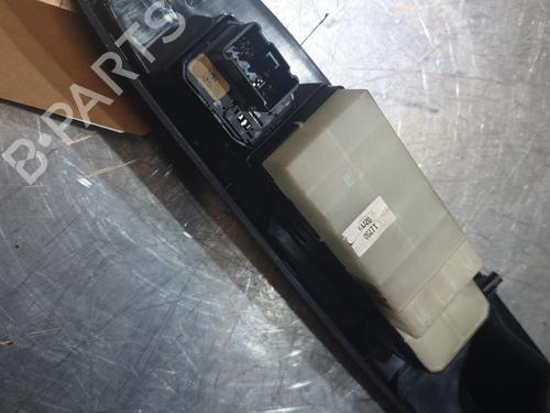 Used Left front window switch Left front window switch SUZUKI SX4 (EY, GY) 1.9 DDiS 4x4 (RW419D) (120 hp) 22520439 22520439