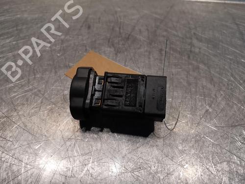 Used Warning switch Warning switch DACIA SANDERO 1.5 dCi (68 hp) 20923883 20923883