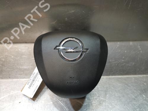driver-airbag-opel-corsa-e-x15-14-08-68-39027701-2014-22801358 main image
