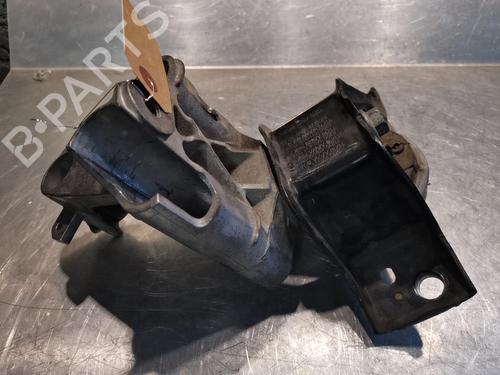 Used Engine mount NISSAN MICRA III (K12) 1.5 dCi (68 hp) 20921129