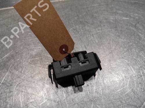 Warning switch RENAULT MEGANE III Hatchback (BZ0/1_, B3_) 1.5 dCi (BZ09, BZ0D, BZ1W, BZ29, BZ14) | BP20919568I22 