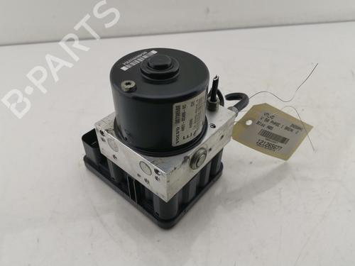 Używane Pompa ABS VOLVO V50 (545) 2.0 D (136 hp) 32321621