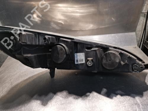 Left headlight PEUGEOT 407 SW (6E_, 6D_) 2.0 HDi 135 | BP20919415C28 