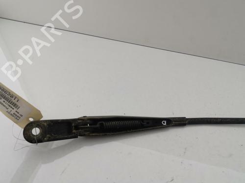 Used Front windshield wiper arm PEUGEOT 5008 (0U_, 0E_) 2.0 HDi 150 / BlueHDi 150 (150 hp) 27892412