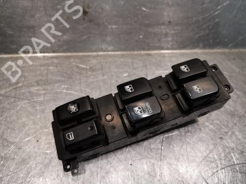 Used Left front window switch HYUNDAI SANTA FÉ II (CM) 2.2 CRDi GLS 4x4 (150 hp) 20923196