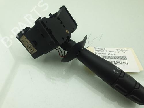 switch-renault-twingo-ii-cn0_-2007-38159476 main image