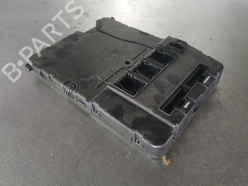 Used Fuse box RENAULT SCÉNIC II (JM0/1_) 2.0 (JM05, JM0U, JM1N, JM1U, JM2V) (135 hp) 25261422