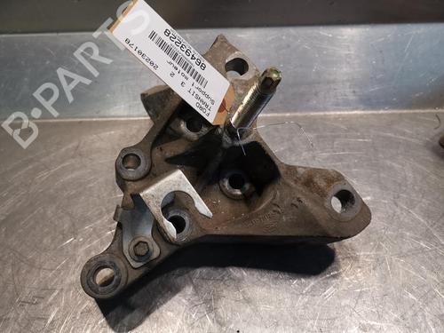 Used Engine mount Engine mount FORD TRANSIT Van (FA_ _) 2.0 DI (FAE_, FAF_, FAG_) (86 hp) 20919676 20919676