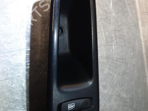 Left front window switch RENAULT SCÉNIC III (JZ0/1_) 1.5 dCi | BP25261399I27 