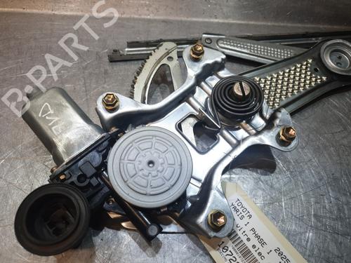 Front right window mechanism TOYOTA YARIS (_P1_) 1.4 D-4D (NLP10_, NLP10R) | BP26583109C23 