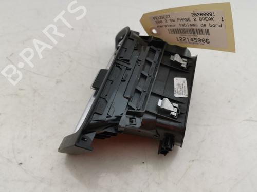 Luftventil Luftventil PEUGEOT 308 SW II (LC_, LJ_, LR_, LX_, L4_) 1.6 PureTech 225 (L45GGR) (225 hp) 32729851 32729851