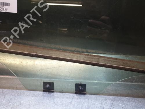Used Rear right door window Rear right door window 21557261 21557261