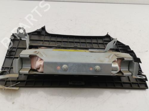 Used Knee airbag Knee airbag TOYOTA VERSO (_R2_) 1.6 D4-D (WAR20_) (112 hp) 32504609 32504609