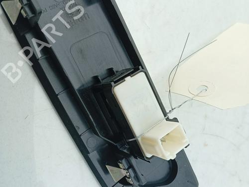 Used Right front window switch Right front window switch PEUGEOT 508 SW II (FC_, FJ_, F4_) PSE Hybrid4 360 (F45GBT) (360 hp) 32260307 32260307