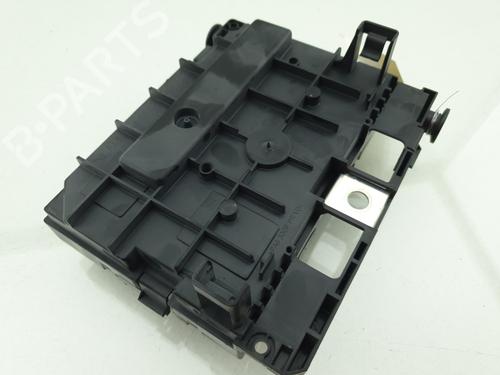 Used Fuse box Fuse box 38778836 38778836