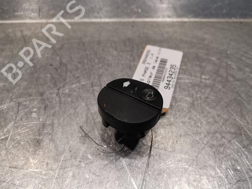 Right front window switch FORD FIESTA V (JH_, JD_) 1.4 TDCi | BP20919362I26