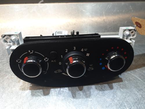 Commande Chauffage DACIA LODGY (JS_) 1.2 TCe (JSAY, JSM0) (115 hp) 21797226