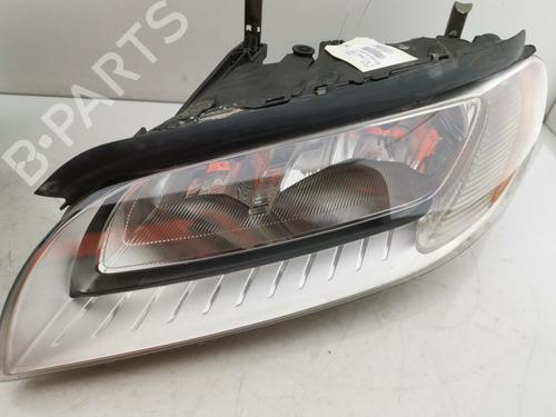 Used Left headlight Left headlight VOLVO V70 III (135) 2.0 D (136 hp) 33610971 33610971
