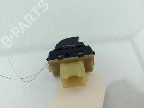 Used Right front window switch Right front window switch RENAULT CAPTUR I (J5_, H5_) 1.5 dCi 90 (J5N4, J5M5, J5MW, J5M6, J5AL, J5AJ) (90 hp) 39761188 39761188