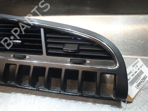Air vent PEUGEOT 3008 I MPV (0U_) 1.6 HDi | BP23796353I21
