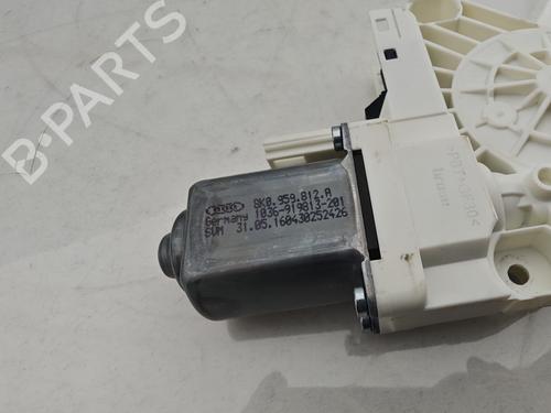 Rudehejsemotor bagstkærm højre AUDI Q3 (8UB, 8UG) 2.0 TFSI quattro | BP30300105E22 