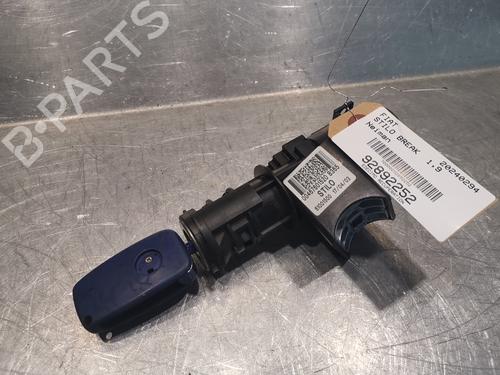 Used Ignition barrel FIAT STILO Multi Wagon (192_) 1.9 JTD (115 hp) 20923112