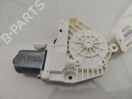 Rudehejsemotor bagstkærm højre AUDI Q3 (8UB, 8UG) 2.0 TFSI quattro | BP30300105E22 