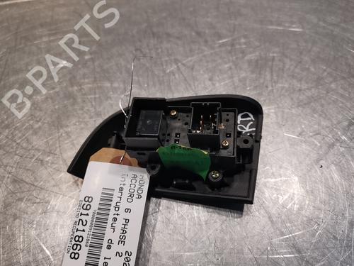 Used Right rear window switch Right rear window switch HONDA ACCORD VI Hatchback (CH, CL) 1.8 i (CH6) (136 hp) 20920966 20920966