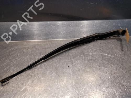 Used Front windshield wiper arm MAZDA 6 Hatchback (GH) 2.2 D (GH10) (129 hp) 20921352
