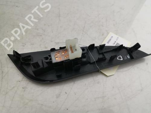 right-rear-window-switch-nissan-pulsar-hatchback-c13-2014-33724569 main image