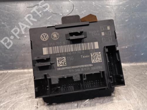 Used Control unit Control unit SKODA SUPERB II Estate (3T5) 2.0 TDI (140 hp) 20923812 20923812