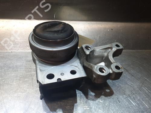 Used Engine mount PEUGEOT 5008 (0U_, 0E_) 2.0 HDi 150 / BlueHDi 150 (150 hp) 26130272
