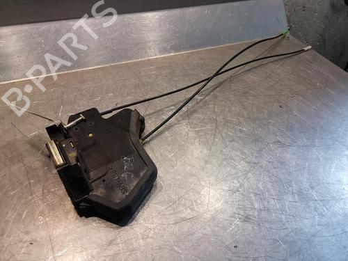Used Rear left lock TOYOTA COROLLA Verso (_E12_) 2.0 D-4D (CDE120_, CDE120R) (90 hp) 21215496