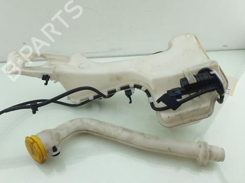 Used Windscreen washer tank Windscreen washer tank 39257232 39257232