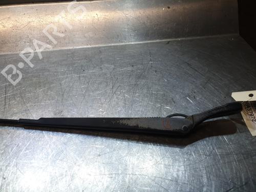 Used Front windshield wiper arm Front windshield wiper arm PEUGEOT 5008 (0U_, 0E_) 2.0 HDi 150 / BlueHDi 150 (150 hp) 26145331 26145331