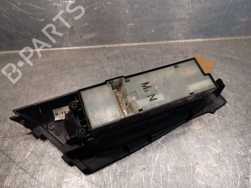 Left front window switch NISSAN ALMERA II (N16) 1.5 | BP21215618I27