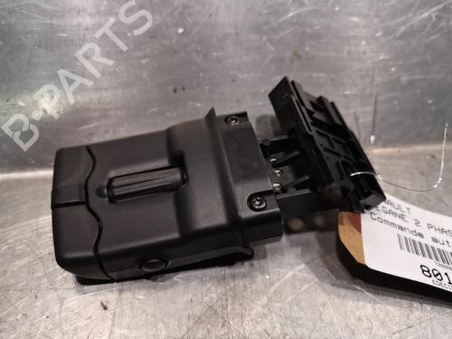 Used Switch RENAULT MEGANE II (BM0/1_, CM0/1_) 1.9 dCi (BM0G, CM0G) (120 hp) 21215333