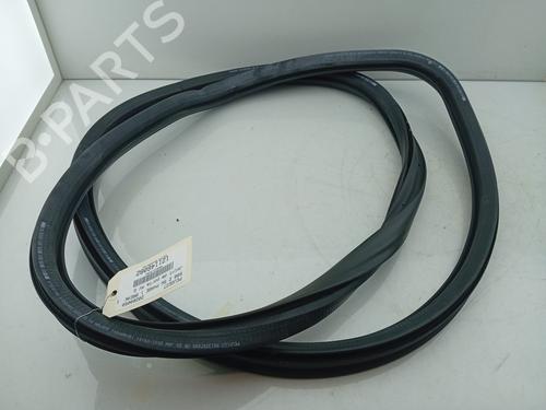 Gummiliste PEUGEOT 508 SW II (FC_, FJ_, F4_) PSE Hybrid4 360 (F45GBT) (360 hp) 32299589