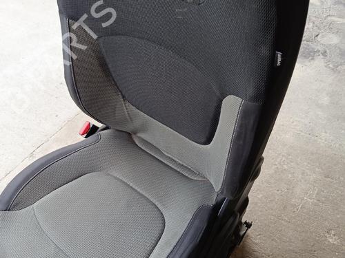 Left front seat RENAULT CAPTUR I (J5_, H5_) 1.5 dCi 90 (J5N4, J5M5, J5MW, J5M6, J5AL, J5AJ) | BP39630132C15 - Image 4