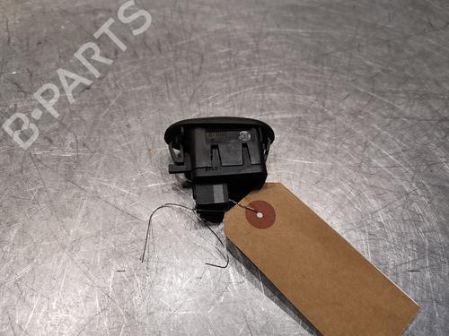 Right front window switch PEUGEOT 1007 (KM_) 1.4 | BP20917887I26