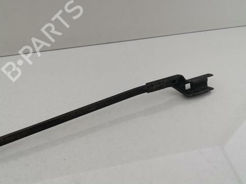 Front windshield wiper arm PEUGEOT 5008 (0U_, 0E_) 2.0 HDi 150 / BlueHDi 150 | BP27892412C143 