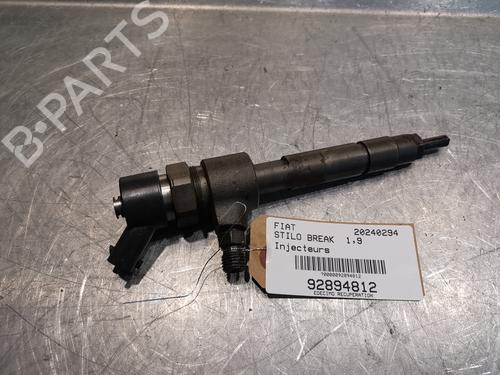 Used Injector FIAT STILO Multi Wagon (192_) 1.9 JTD (115 hp) 20923091