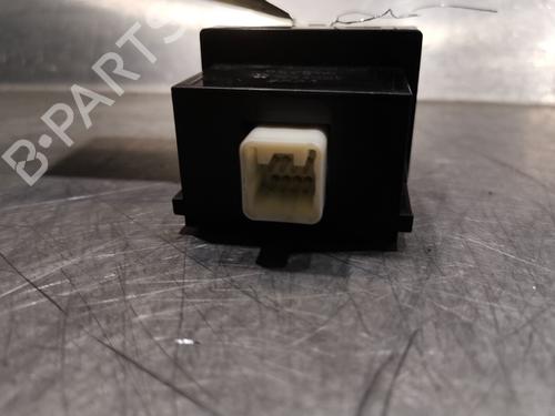 Used Switch Switch LEXUS RX (MCU15) 300 AWD (MCU15) (201 hp) 20923235 20923235